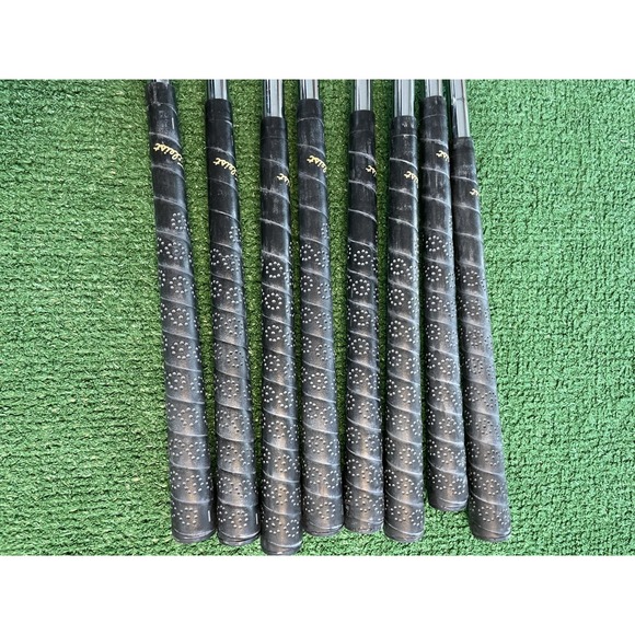 Titleist MS-209 Gold Regular Flex Standard Lie RH Iron Set 3-9 +PW - Picture 3 of 16